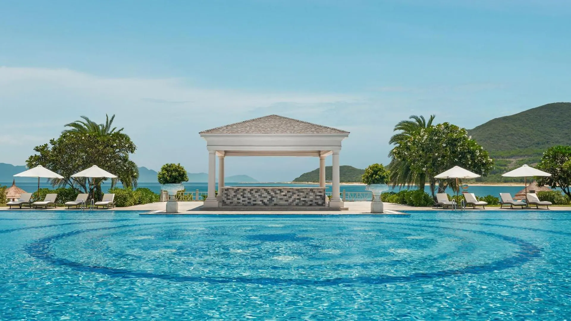 Nha Trang Marriott Resort & Spa, Hon Tre Island