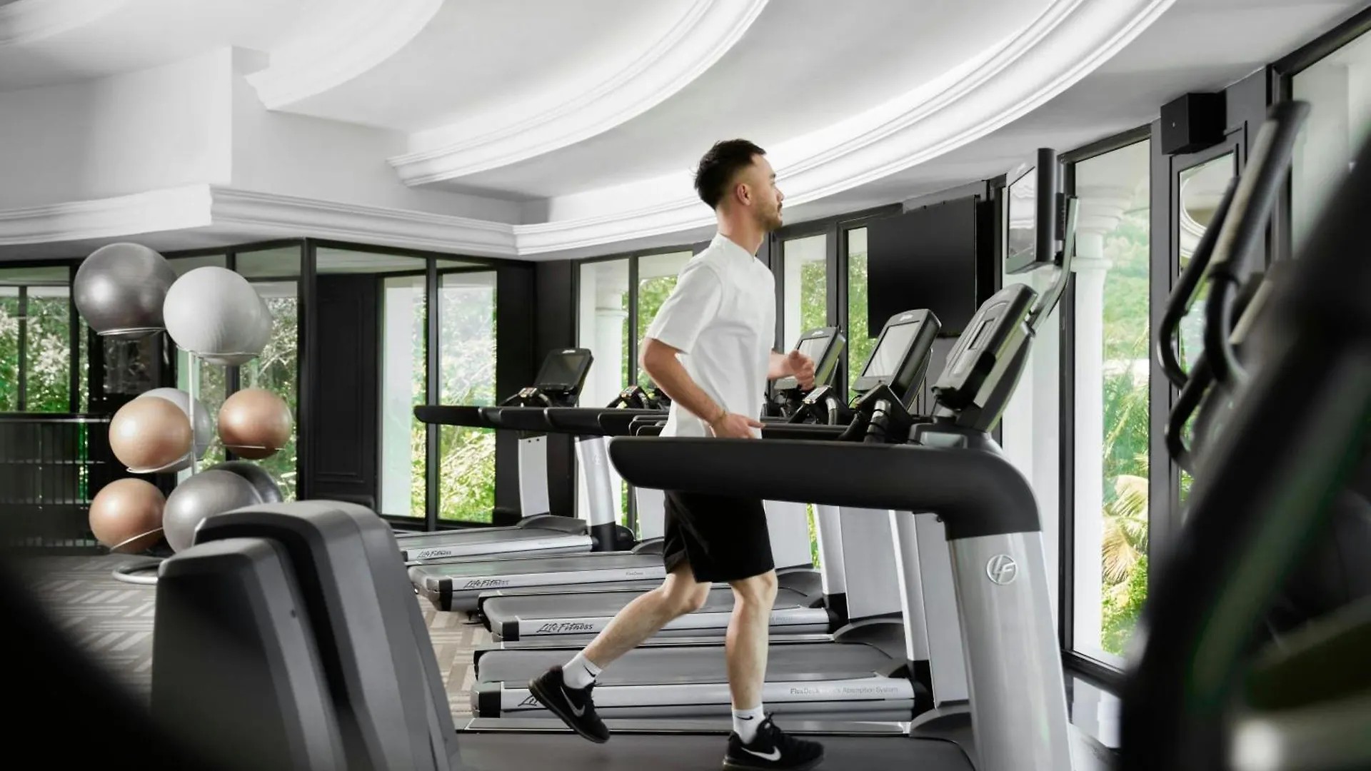 Nha Trang Marriott Resort & Spa, Hon Tre Island  Nha Trang