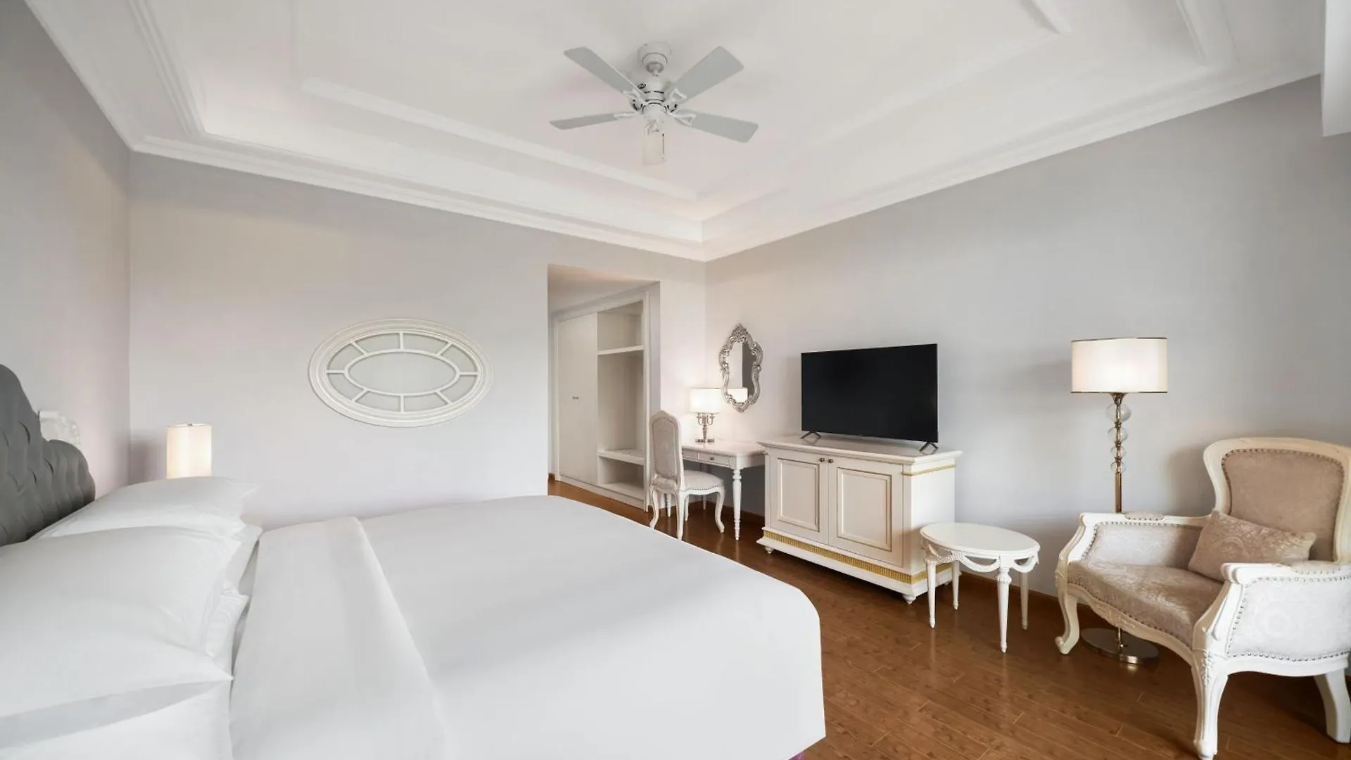 *****  Nha Trang Marriott Resort & Spa, Hon Tre Island Vietnam