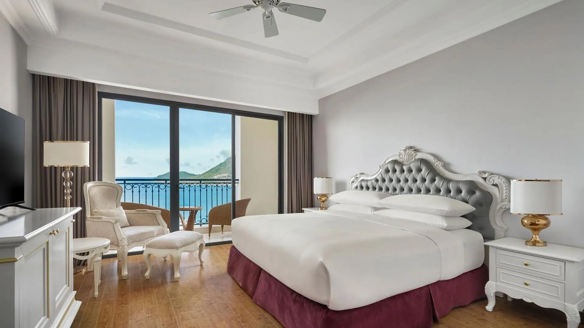 Nha Trang Marriott Resort & Spa, Hon Tre Island