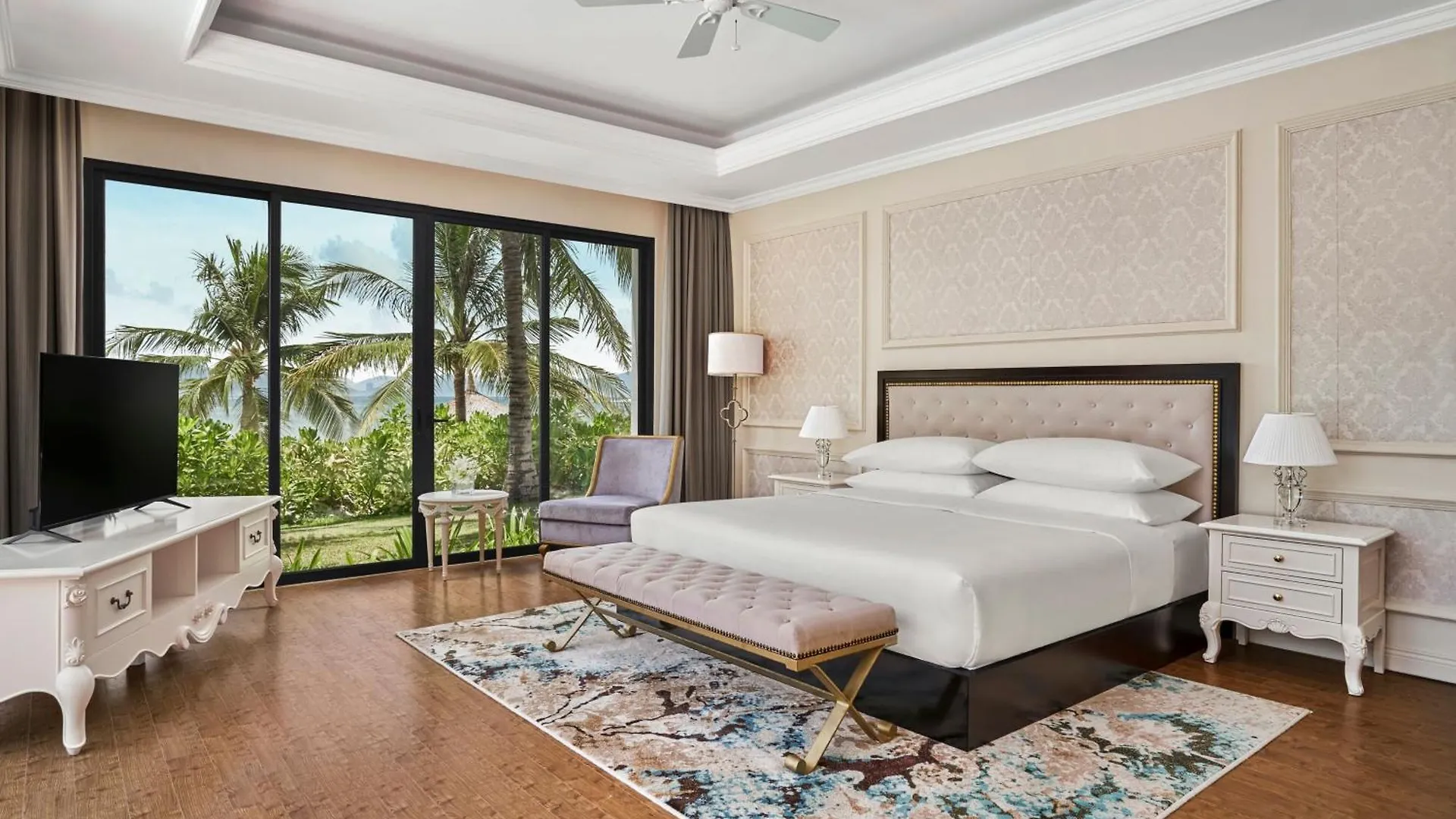 Nha Trang Marriott Resort & Spa, Hon Tre Island 5*, נה טראנג