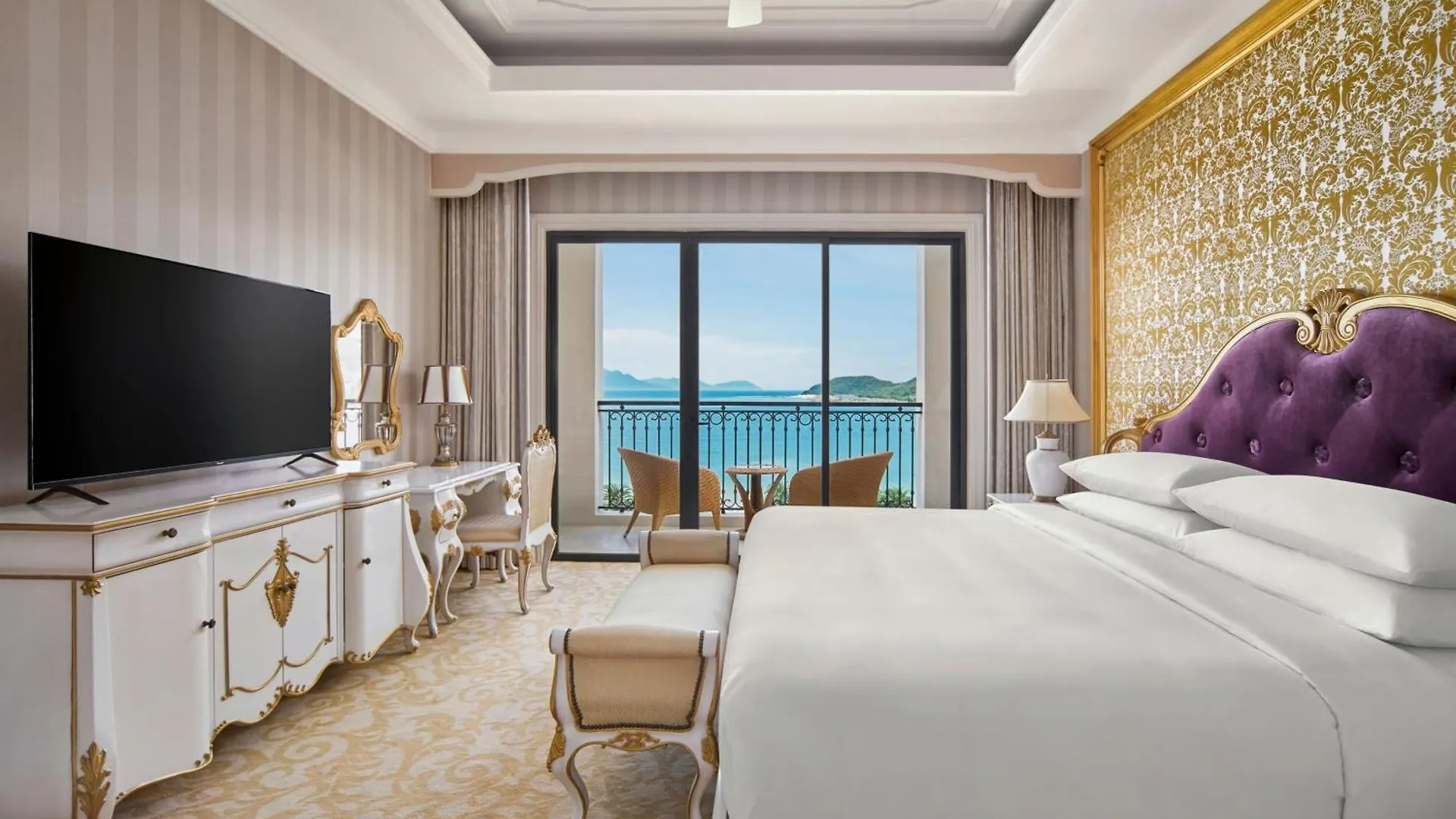 Nha Trang Marriott Resort & Spa, Hon Tre Island 5*, נה טראנג
